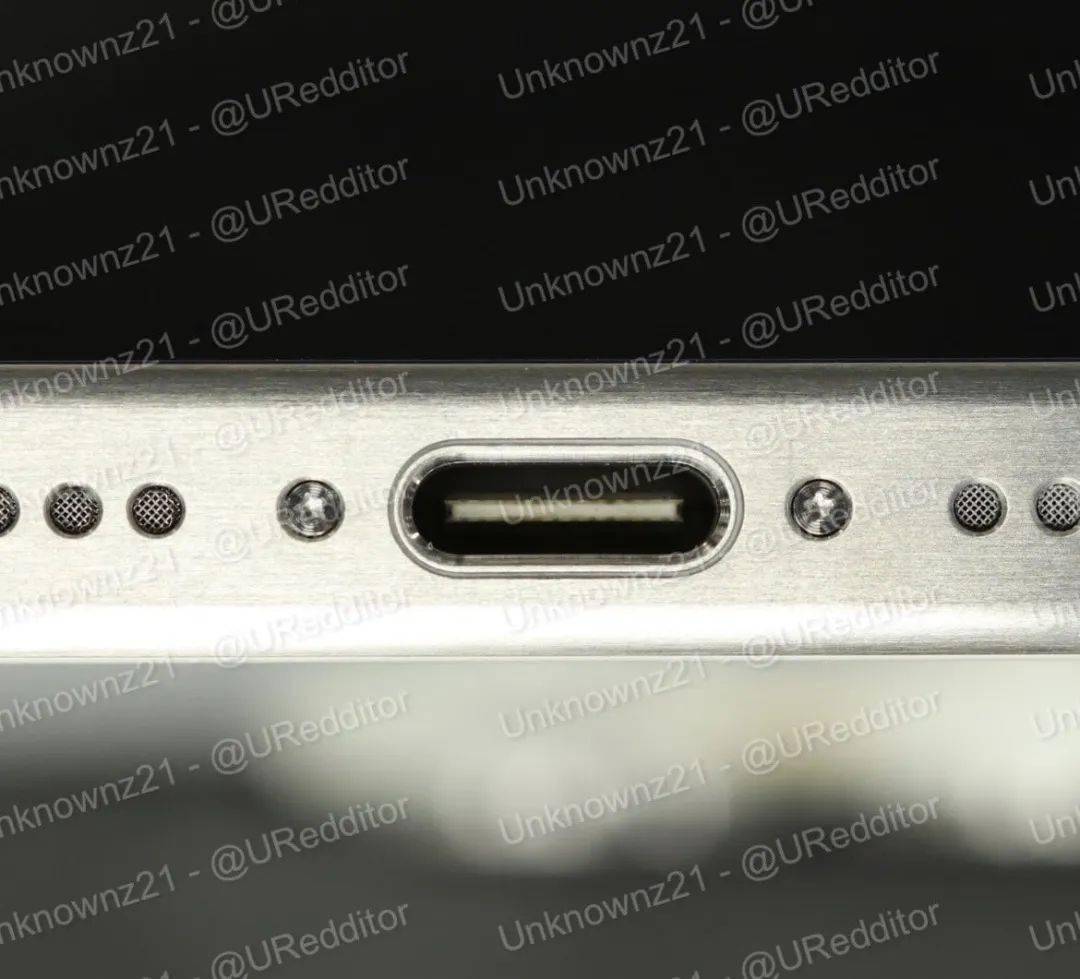 华为手机卡掉入卡槽
:苹果iPhone 15 Pro谍照泄露！USB-C接口瞩目，全新外观设计